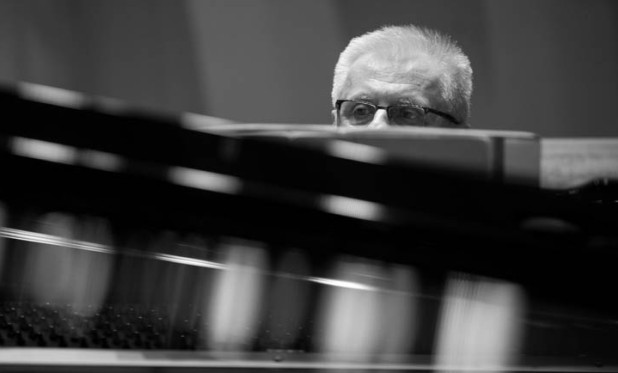 a photo of prof. Eugeniusz Knapik at the piano